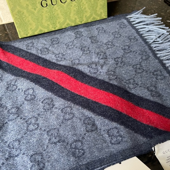 New With Tags Gucci Nikky Wool Alpaca Monogram Web Blue Scarf With Red Stripe - Picture 3 of 7